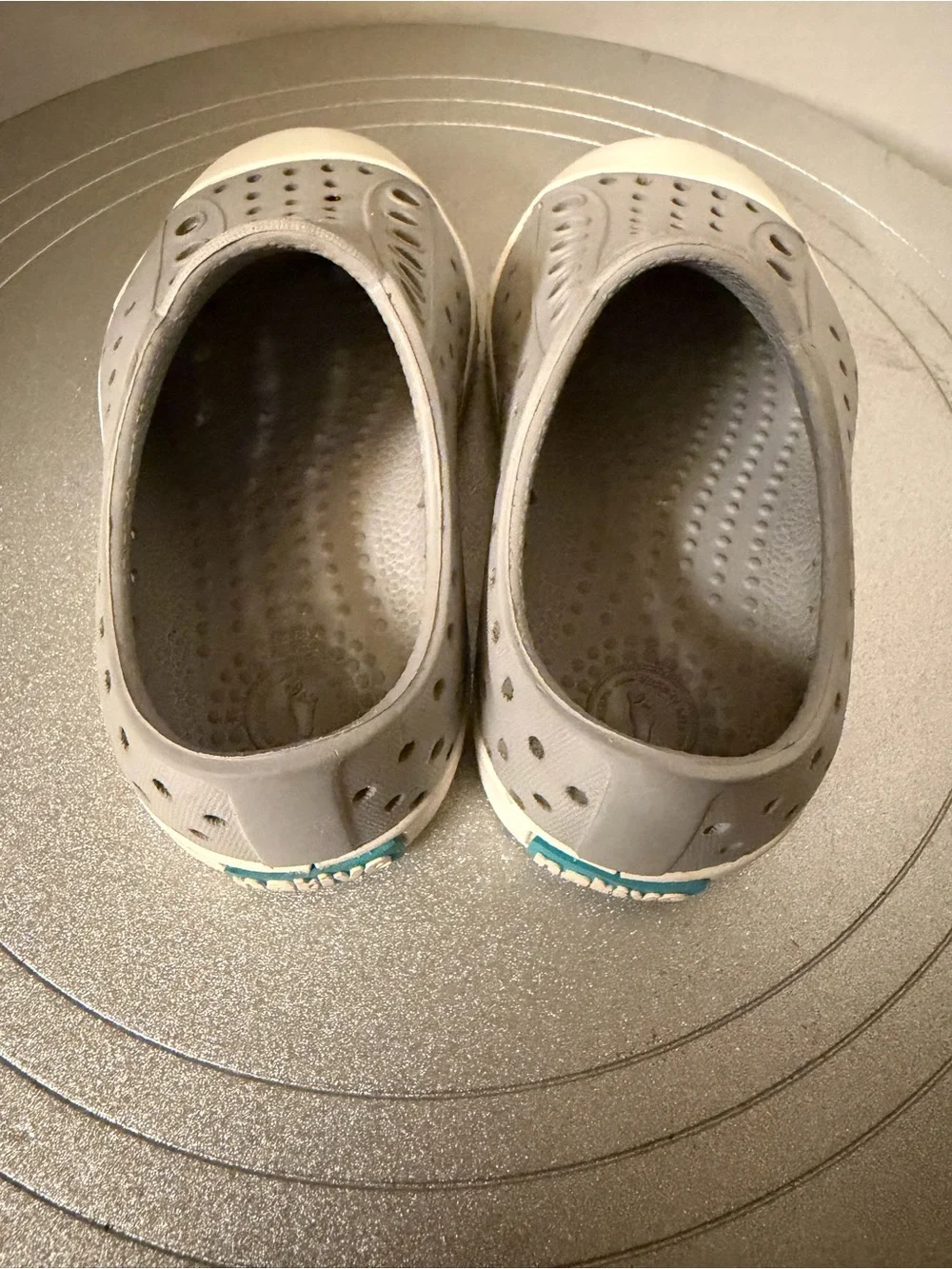 Native Shoes Jefferson Water Shoes In Grey Sz C 6 Kids
